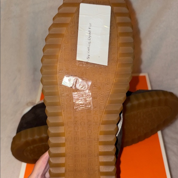 NWT VOILE BLANCHE Ines Fringe Sneakers in Dark Brown - Picture 15 of 15